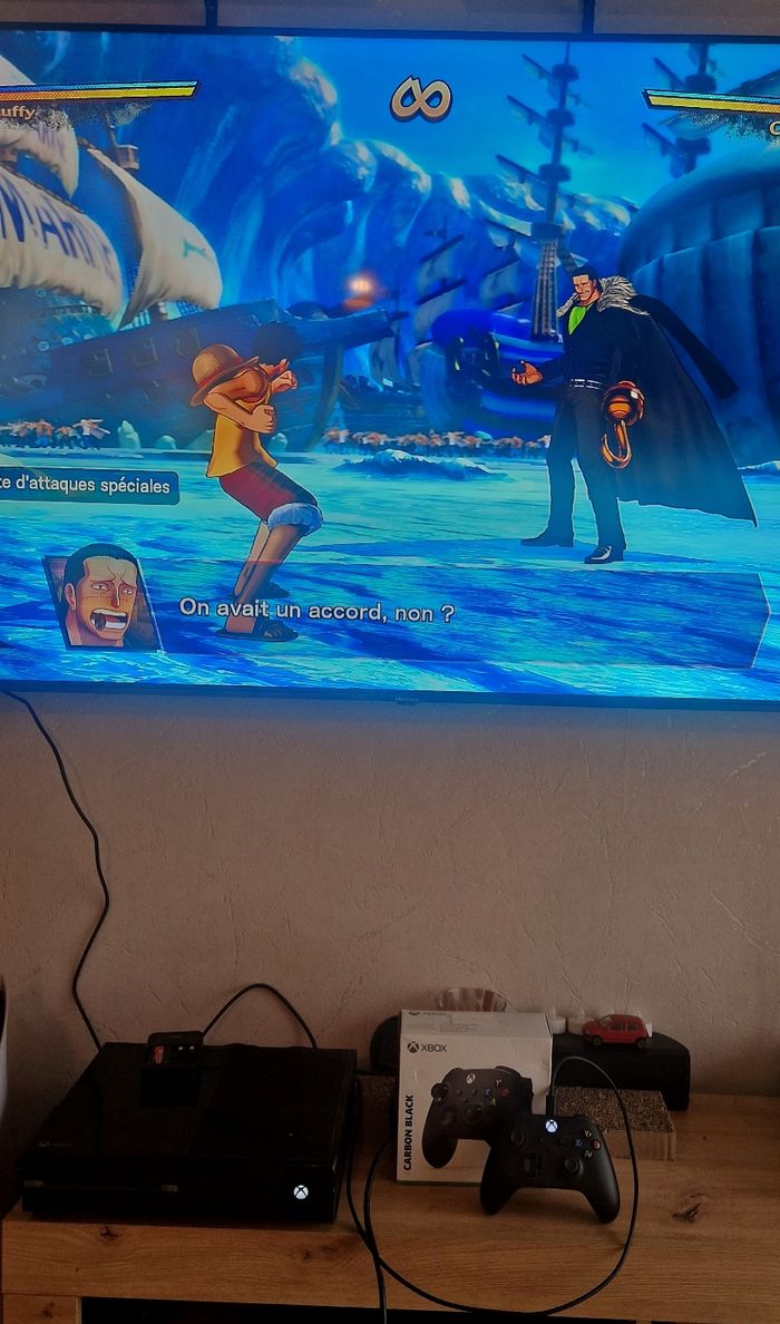 Console Microsoft Xbox One Xbox One 500Go Noire Manette Carbon Black - photo numéro 7