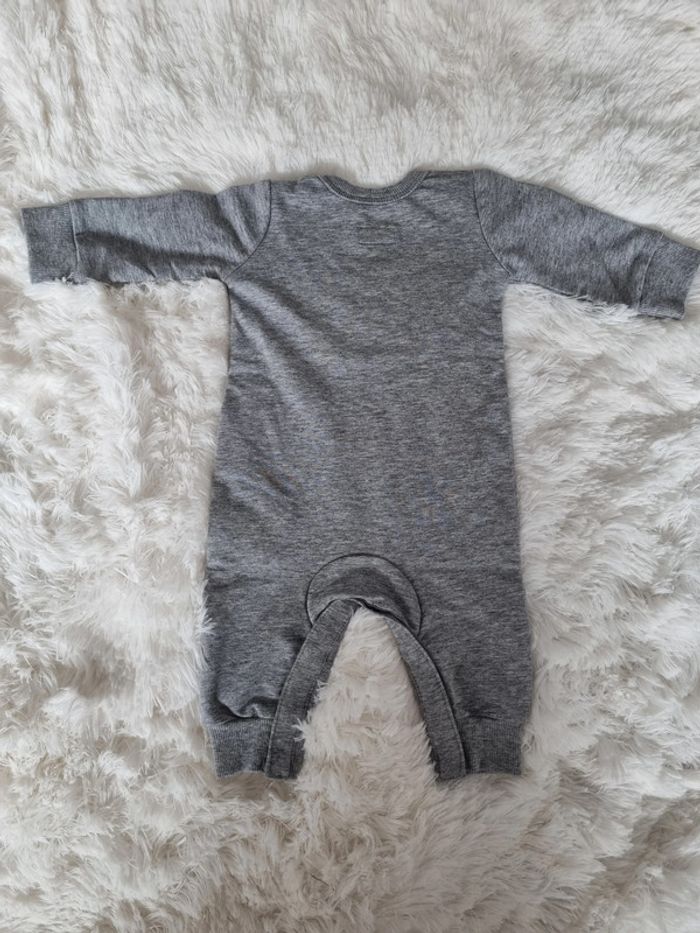 Combinaison Converse 3 mois - photo numéro 4