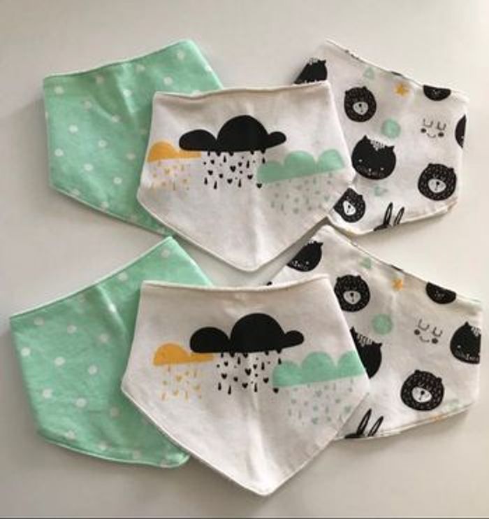 Lot de 28 bavoirs - photo numéro 4