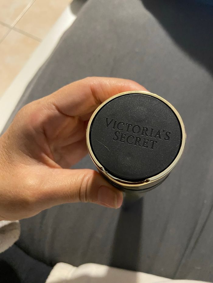 Crème Victoria ´s secret Velvet Petals neuve