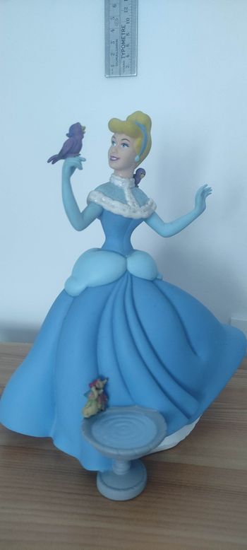 Tirelire neuve cendrillon bullyland