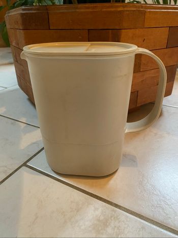 Pichet à eau Tupperware vintage