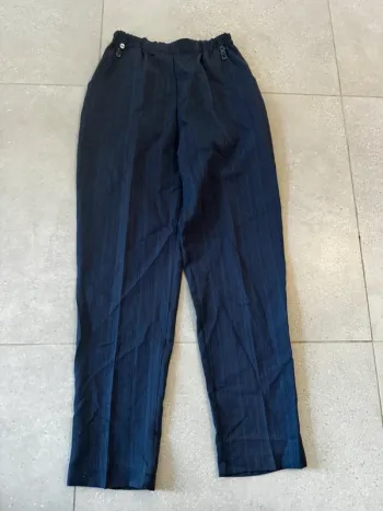 Pantalon navy, très bon état, taille 36x100cm, élastique 30/38cm