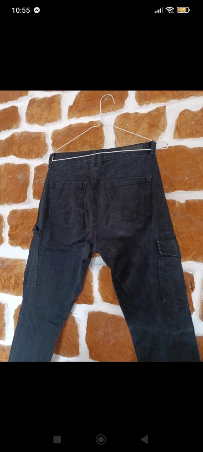 Pantalon cargo noir - photo numéro 4