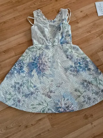 Robe phase eight