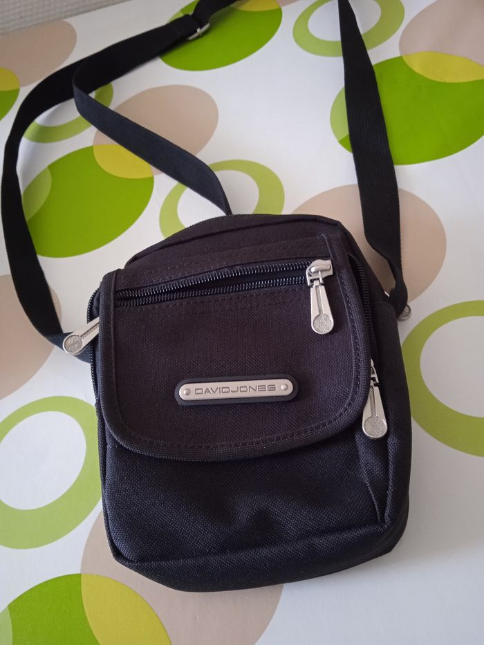 Vend sacoche homme noir marque David Jones - photo numéro 2