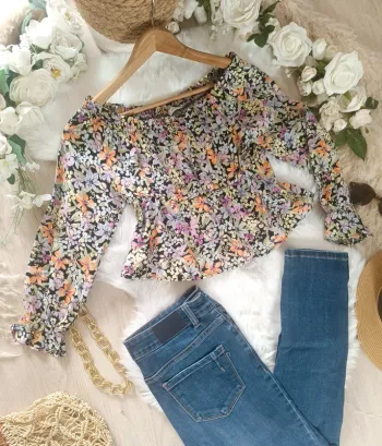 Jolie haut taille 36