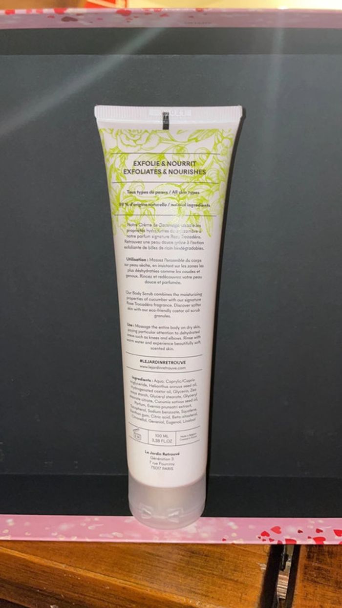 Crème de gommage corps - photo numéro 2