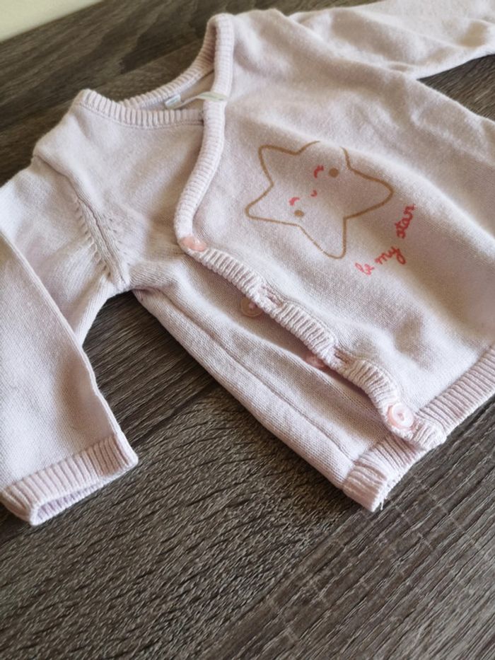 Gilet en rose pâle style cache cœur 1 mois tex - photo numéro 5