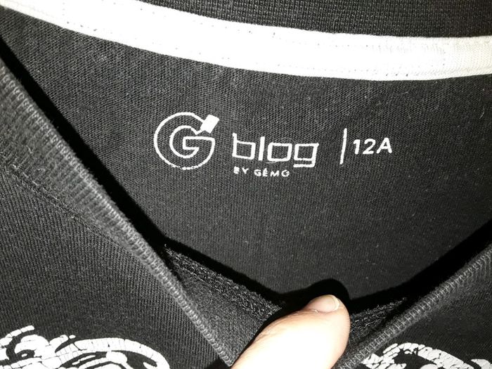 🔵 Tee Shirt noir et blanc motif tribal garçon en 12 ans 🔵 - photo numéro 3