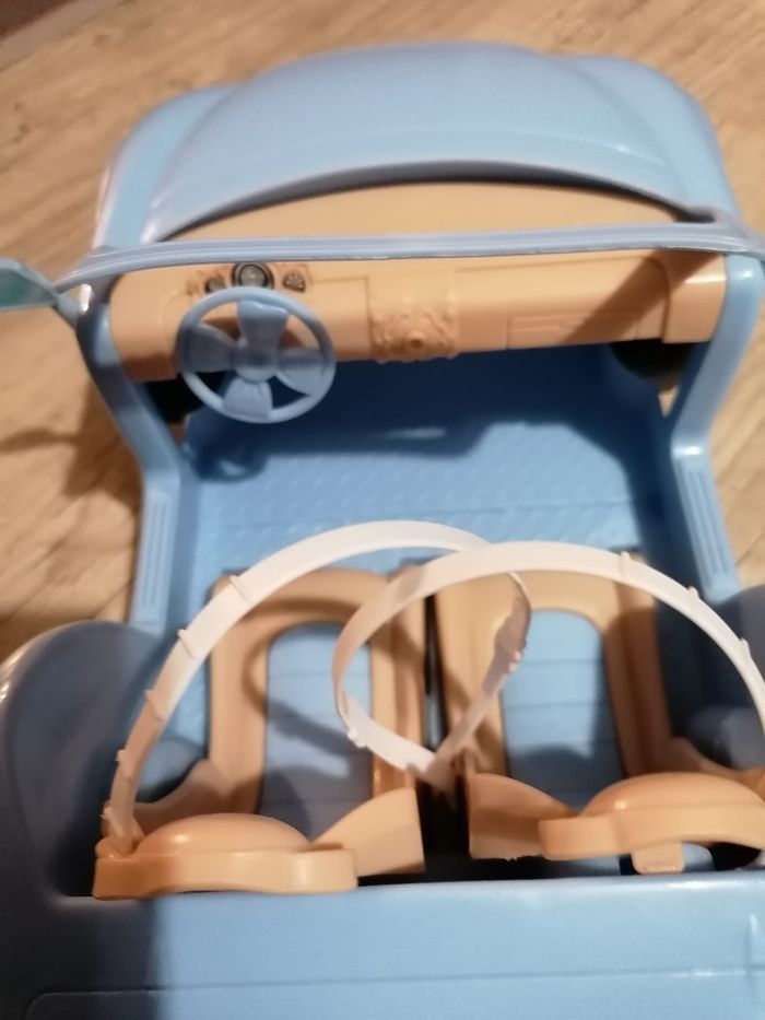 Très jolie Voiture décapotable barbie - photo numéro 6