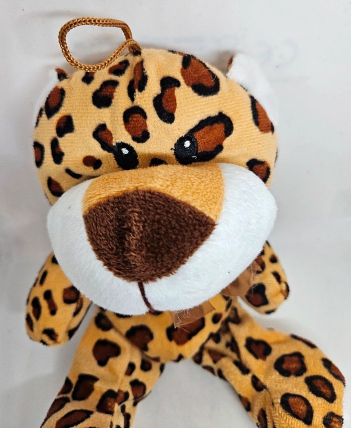 Léopard.
Hauteur : 27cm. - photo numéro 2