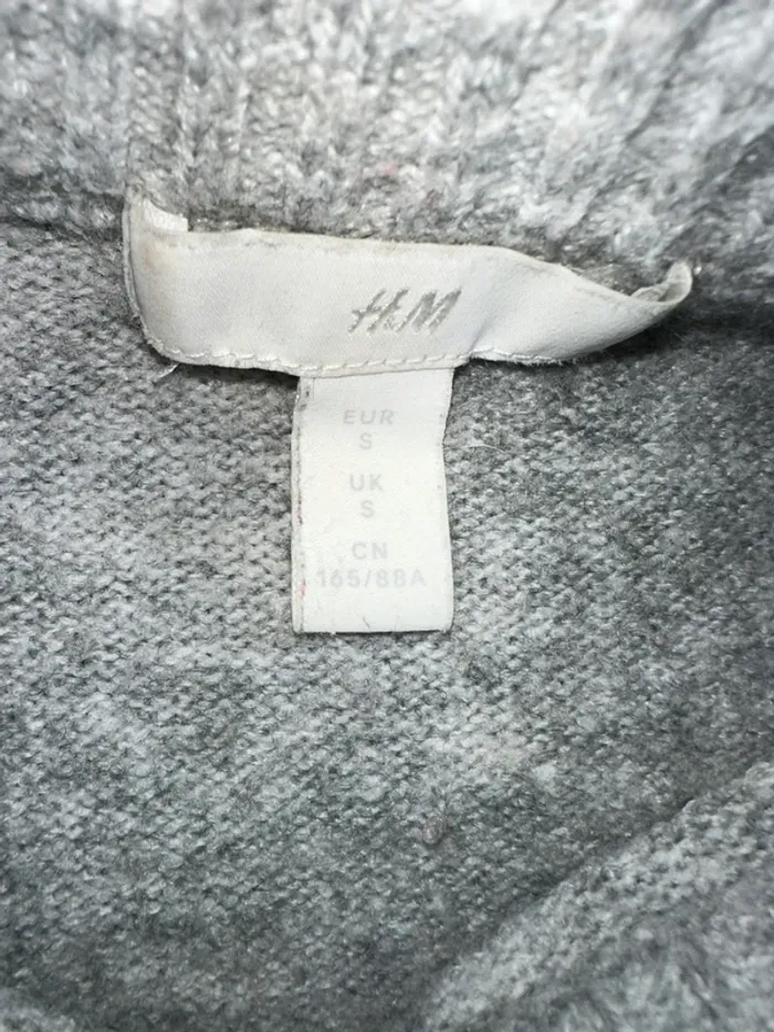 Pull chaud hiver manches bouffantes gris H&M - photo numéro 2