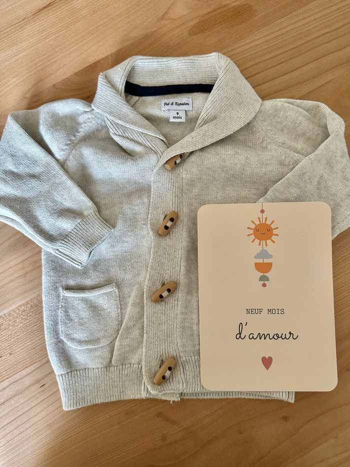 Gilet Pat et Ripaton 9 mois gris très bon état