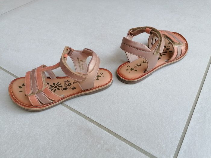 Très jolies 😍 sandales 'Kickers' - photo numéro 7