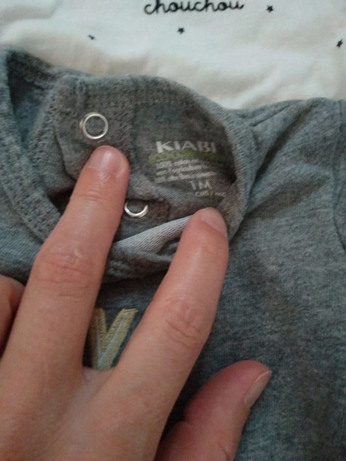 Lot 2 pyjamas fin Kiabi taille 1 mois - photo numéro 4