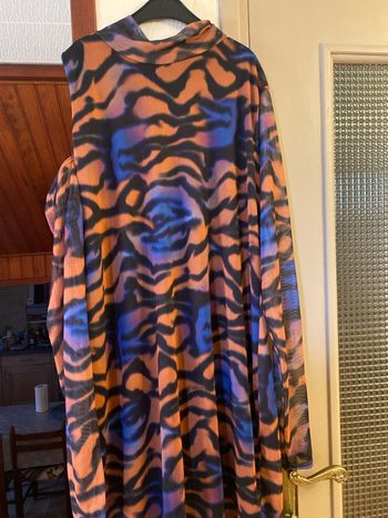 Robe courte asymétrique