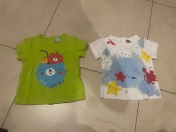 2 t-shirt taille 62-68 cm