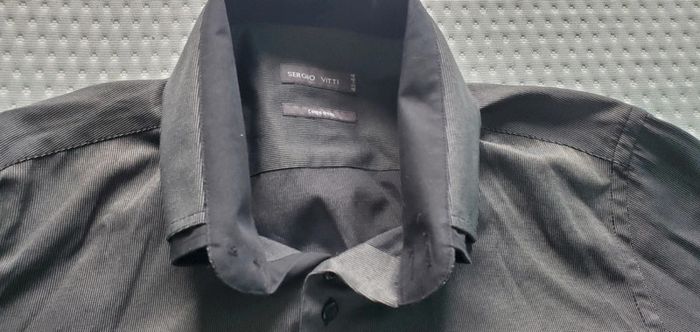 Chemise grise et noire - photo numéro 3