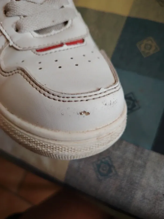 Baskets blanches pointure 33 - photo numéro 8