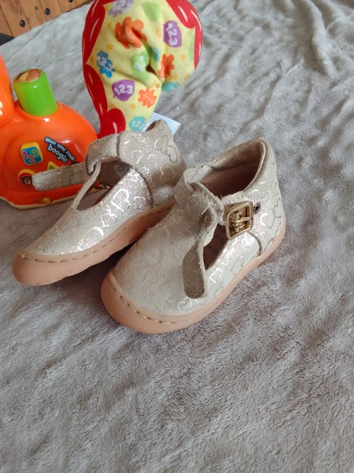 Chaussures de marche - photo numéro 1