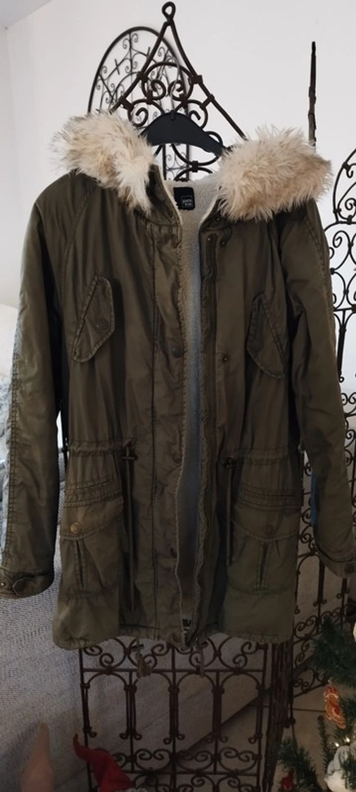 Manteau, parka avec capuche fourrure. Pinkie. Très bon état
