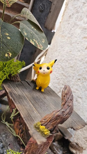 Super figurine Pokemon Nintendo tomy pikachu