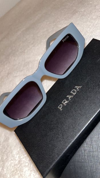 Prada Gris