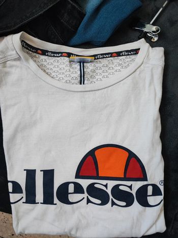 T-shirt ellesse taille M