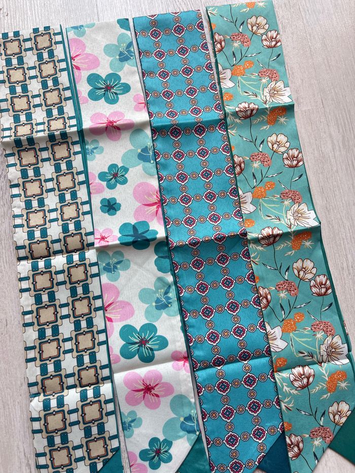 Lot de 4 bandeaux, foulards vintage - photo numéro 4