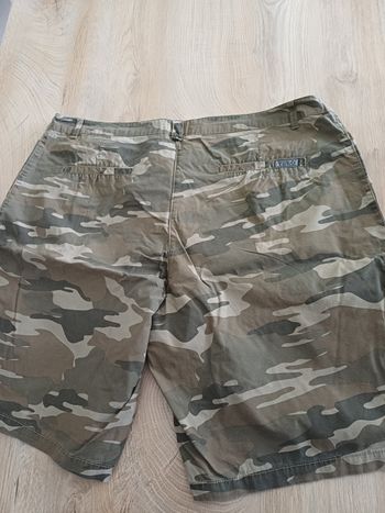 Short militaire