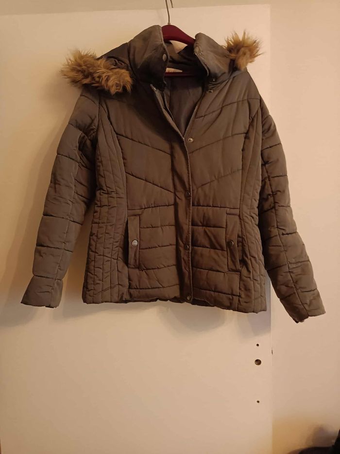 Doudoune Camaïeu à capuche Taille 40 - photo numéro 3