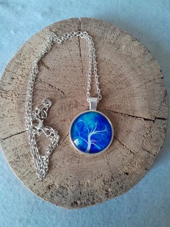 Collier arbre de vie bleu