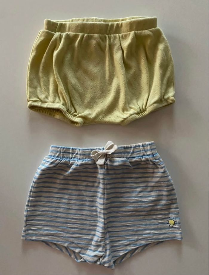 2 shorts 9 mois