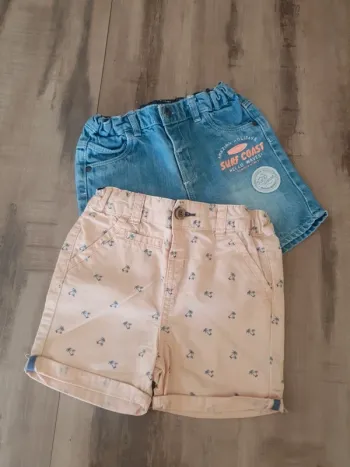 Lot 2 shorts en parfait état
