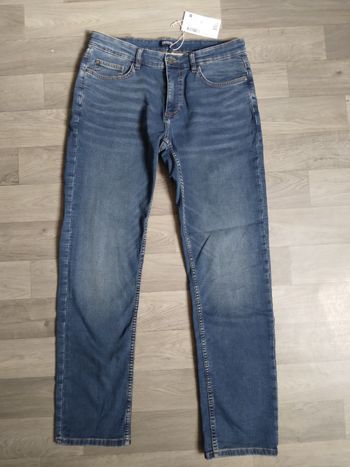 Jeans homme T.42 neuf