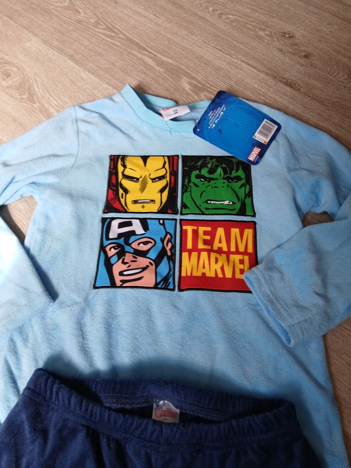 Pyjama polaire neuf Avengers 6 ans - photo numéro 2