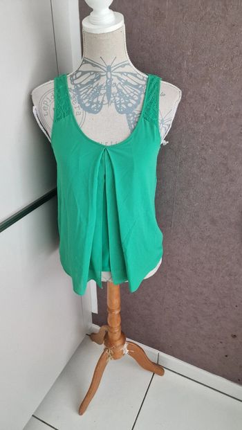 Haut Naf Naf taille 34 excellent état