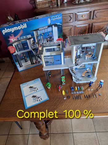 Playmobil commissariat 5182