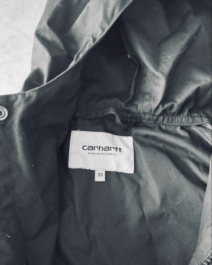Veste coupe vent Carhart de couleur noire - photo numéro 5