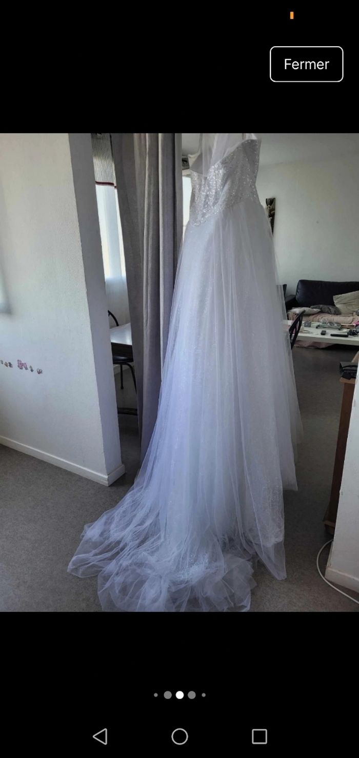 Robe de mariée grande taille - photo numéro 4