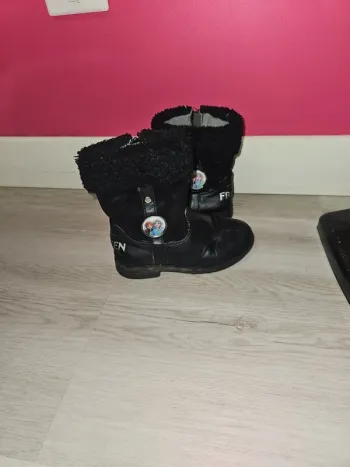 Bottes disney reine des neiges taille 27