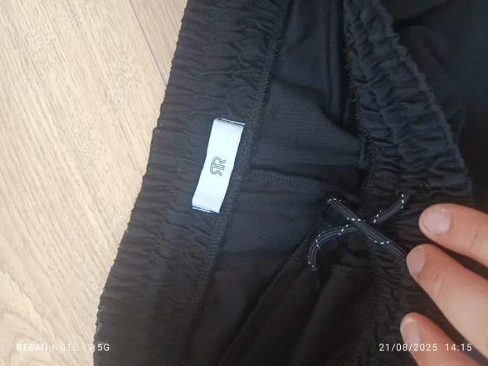 Magnifique short La redoute noir taille 12 ans - photo numéro 3
