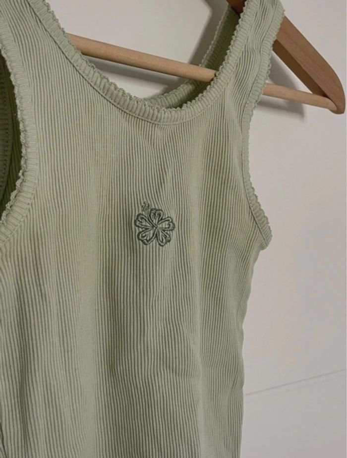 Débardeur vert - photo numéro 2