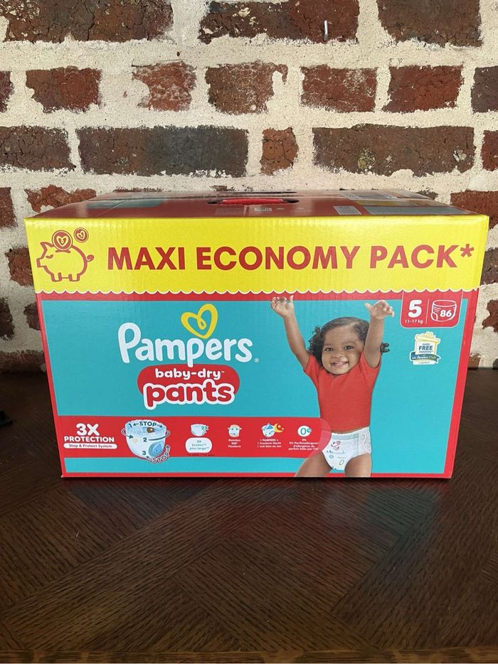 Couches culottes Pampers pants taille 5
