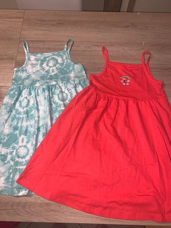 Lot de deux robes 7-8 ans