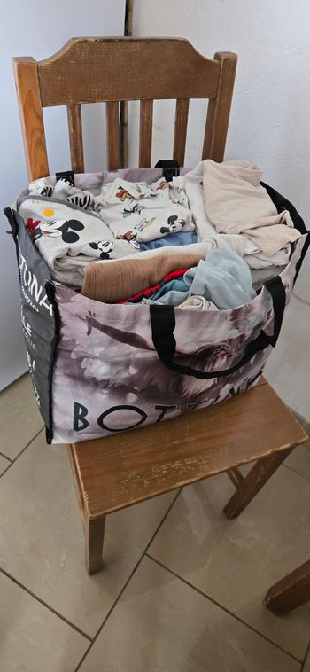 Lot bébé 1 mois 80 pièces 