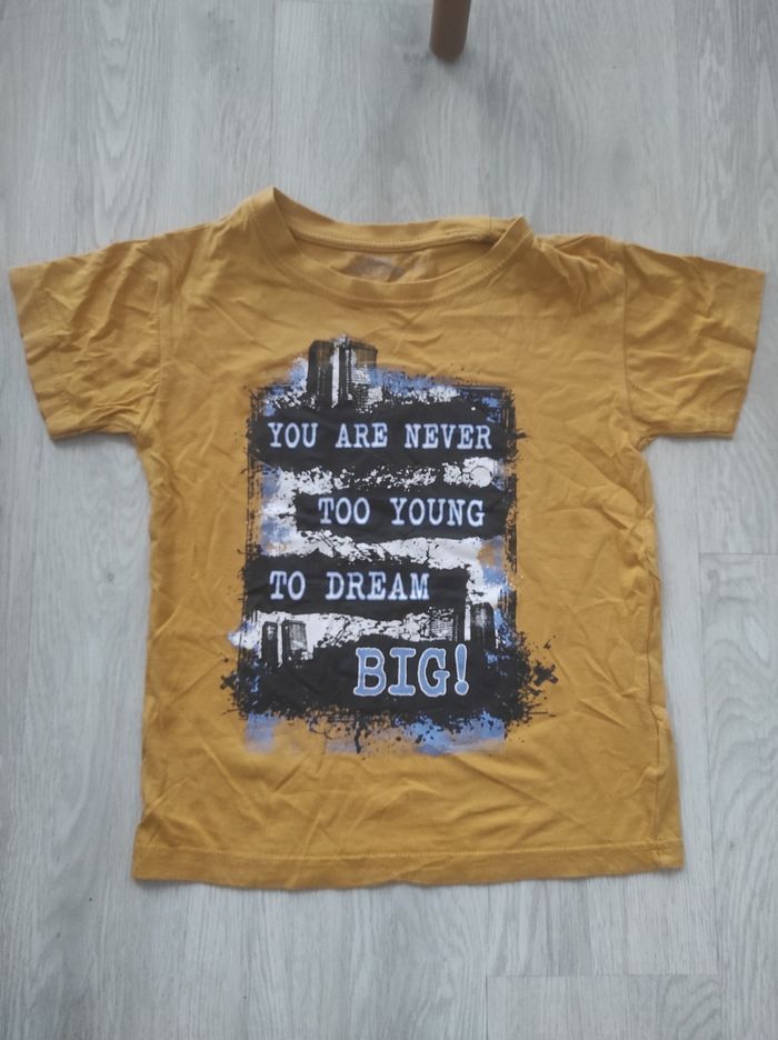 Tee-shirt manches courtes garçon 8 ans