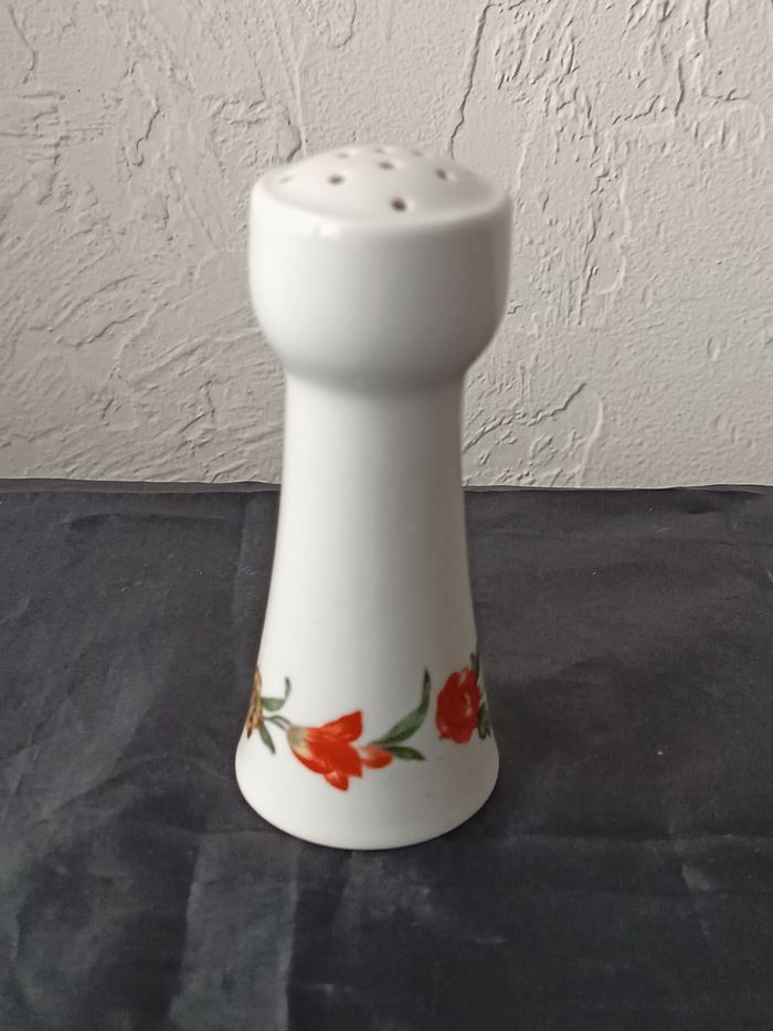 Salière porcelaine de Paris France - photo numéro 3
