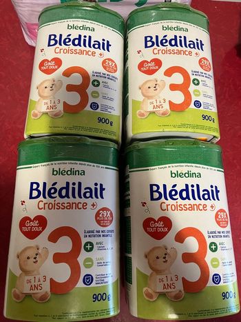 4  boîtes de lait Bledilait 3 eme âge 06-05-2027